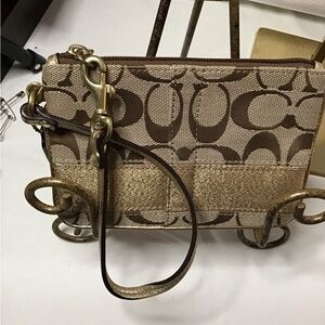 Coach Signature Wristlet Gold Stipe Purple Interior